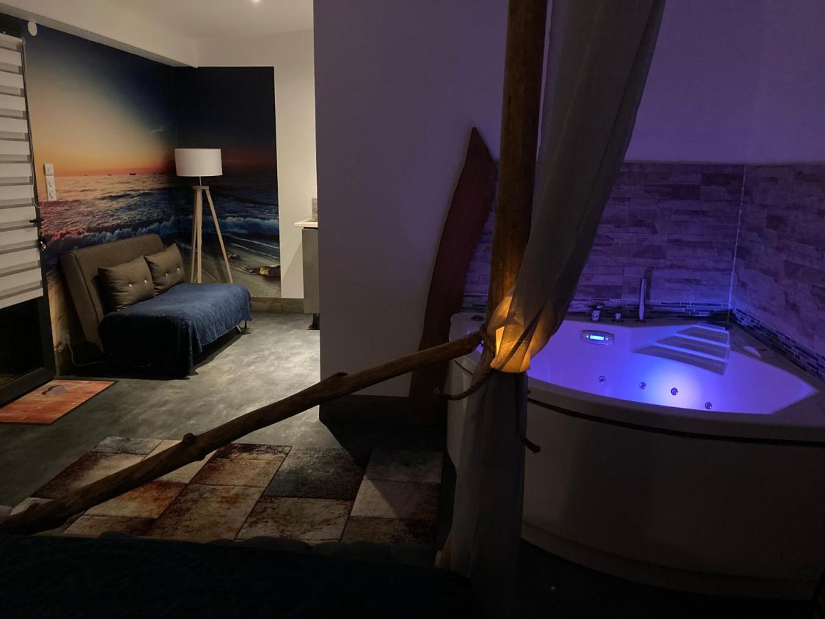 Desirad Hotel La Clisse Buitenkant foto